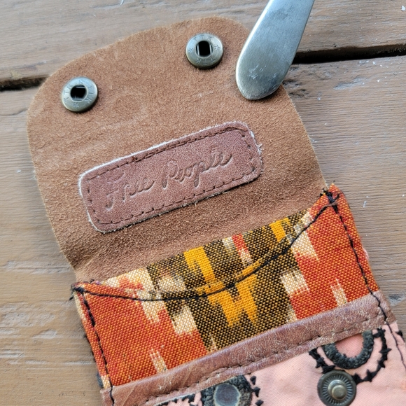🌏🚀 Free People Boho Embroidered Repurposed vtg banjara hippie Wallet card case - Picture 6 of 16